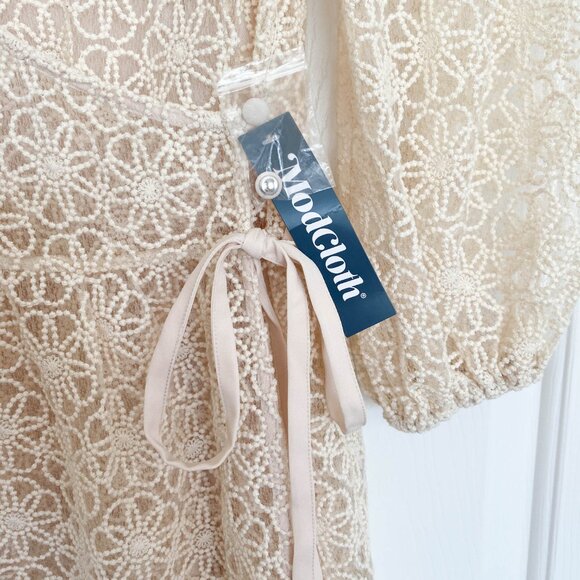 Modcloth Magic In The Air Floral Lace Wrap Dress Size Small Ivory Cream Boho - Picture 7 of 14